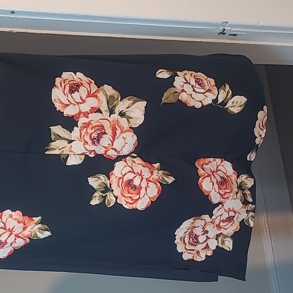 A New Day Floral Cap Sleeve Sheath Dress Black Rose Print Pullover V-Neck XS - Picture 13 of 16